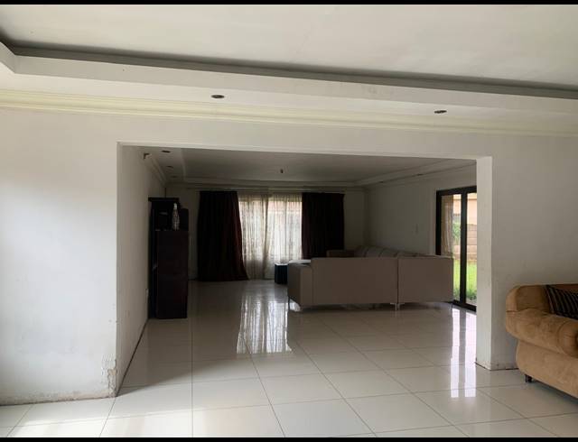 3 BEDROOM HOUSE FOR SALE IN VANDERBIJLPARK SE 6